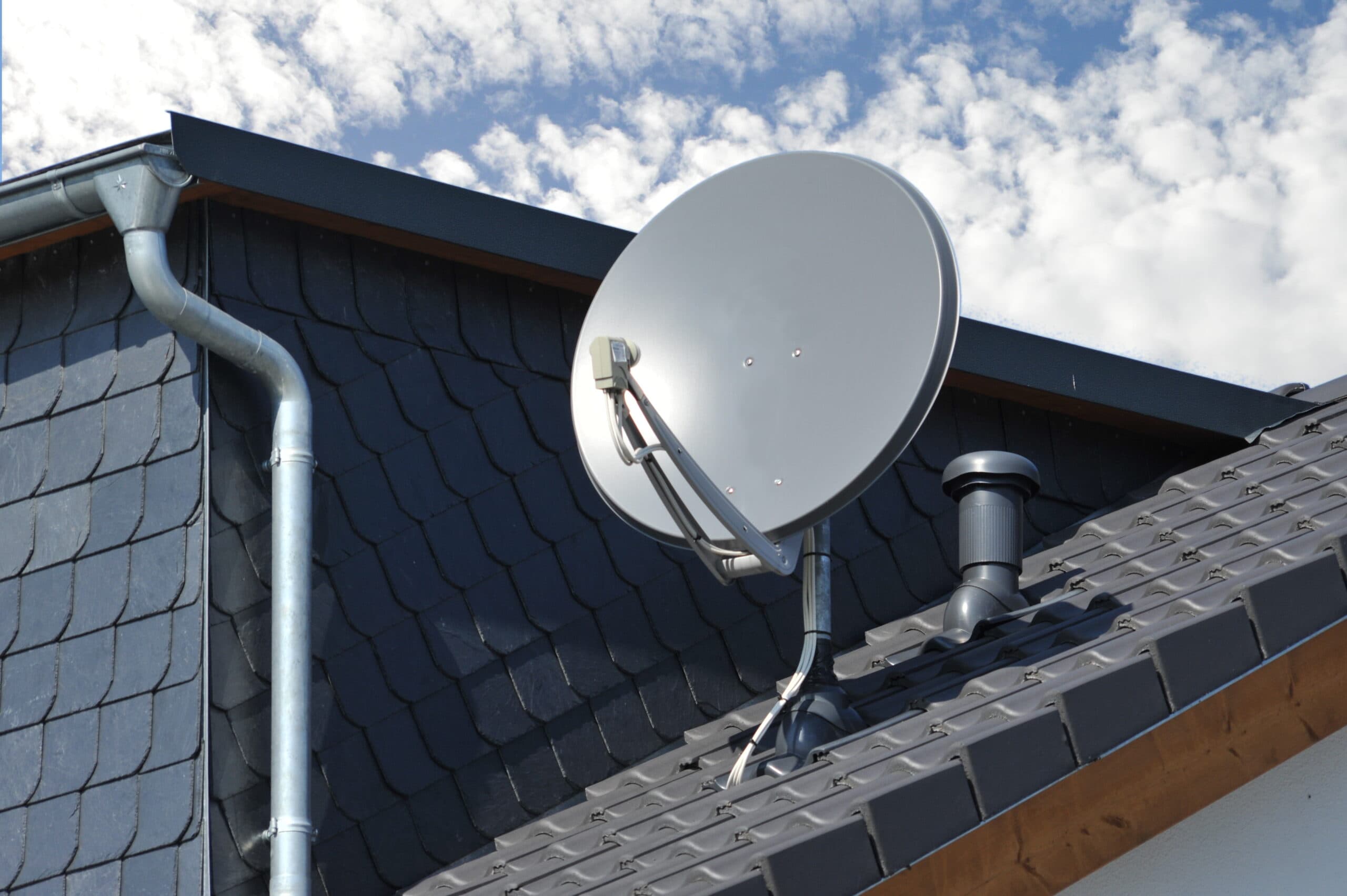 Antennes parabole pour réception tv par satellite