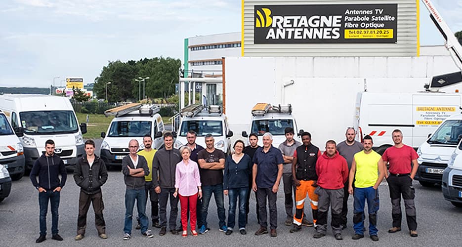 Photo équipe Bretagne antennes photovoltaïque
